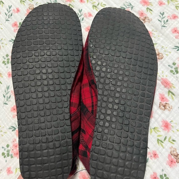 DC Red and Black Plaid Slip-On Shoes - Picture 2 of 9
